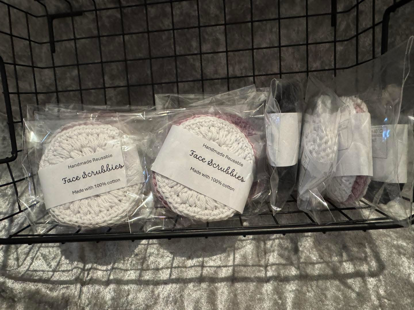 Face scrubbies
